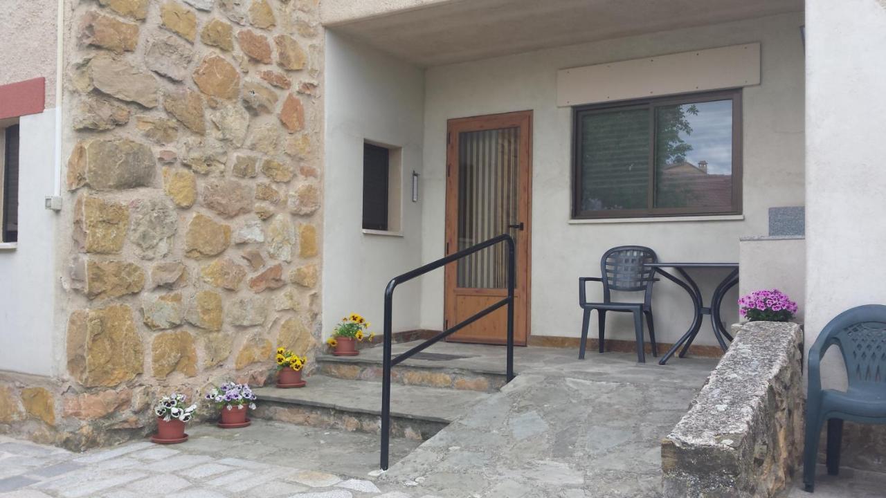 Casa Rural Las Tuyas En Segovia Palazuelos de Eresma Exterior foto